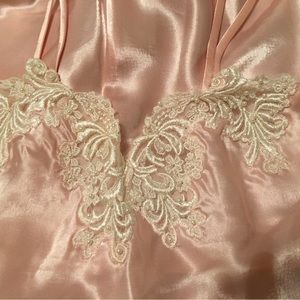 Viktoria’s Secret Camisole Shorts PJ Satin Lace vintage from 1999 gold label P